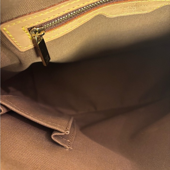 Louis Vuitton {Authentic} Piano Tote - Great Preloved Condition - Picture 8 of 16